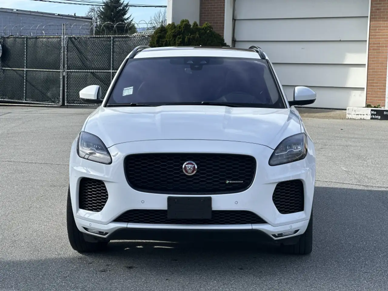 Jaguar E-Pace снимка Jaguar E-Pace