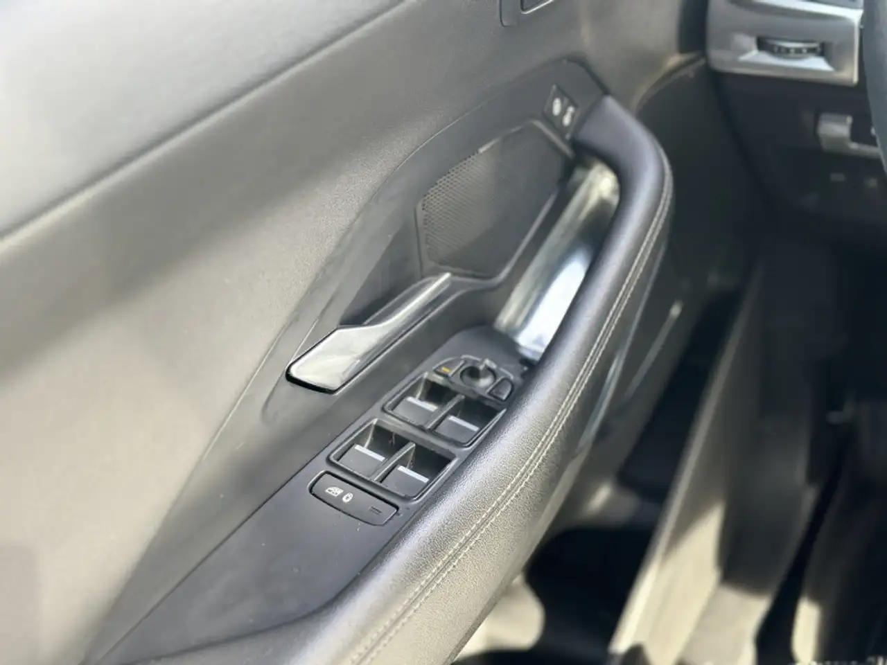 Jaguar E-Pace снимка Jaguar E-Pace