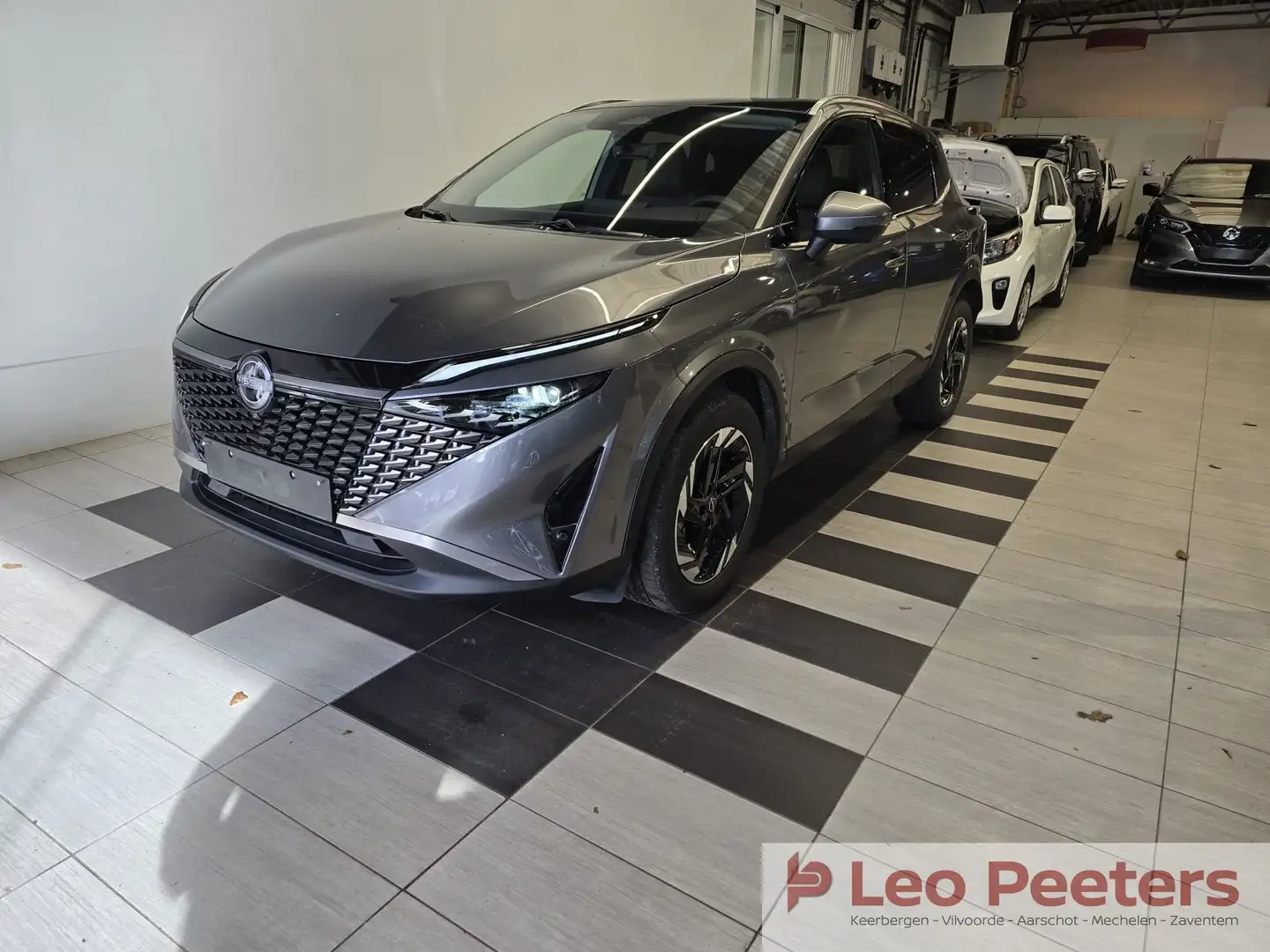 Nissan Qashqai Mild-Hybrid N-Connecta Xtronic 158pk//Cold Pack//PANO Grau - 1