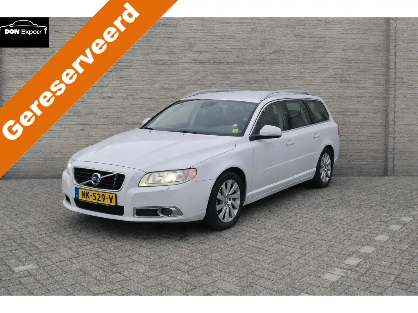 Volvo V70 1.6 DRIVe Summum Weiß - 1