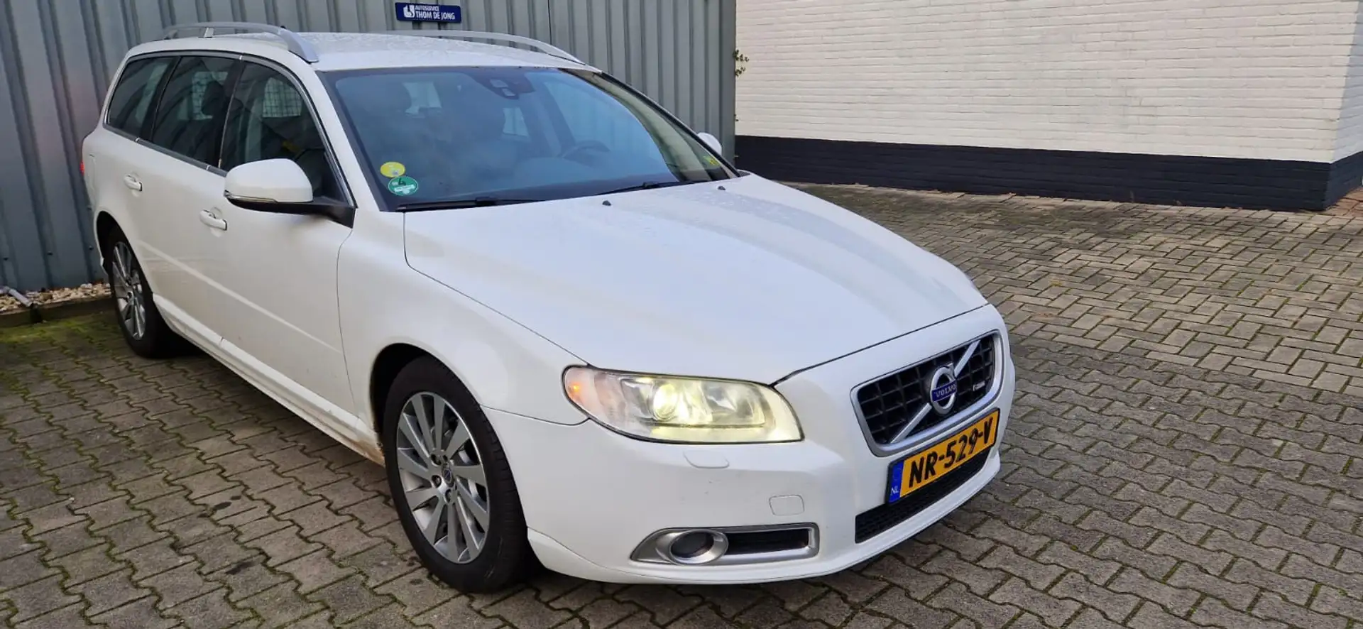 Volvo V70 1.6 DRIVe Summum - COMING SOON Wit - 2