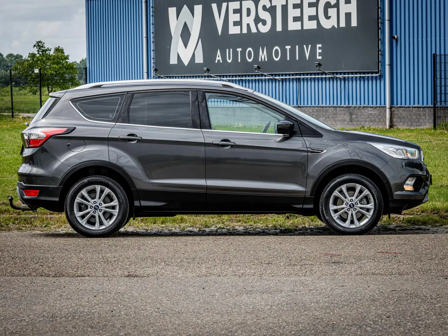Ford Kuga 1.5 EcoBoost Titanium|Achteruitrijcamera|Trekhaak Gris - 2