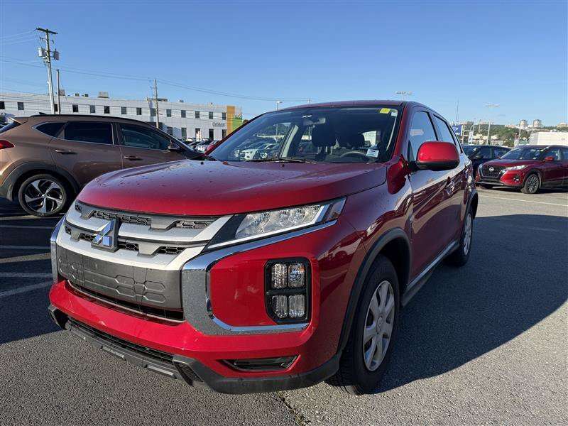 2024 Mitsubishi RVR ES