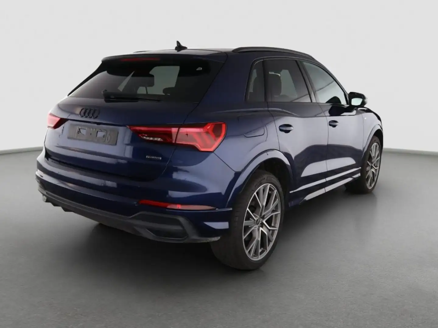Audi Q3 S line 45 TFSI quattro AHK+MATRIX+PANO+STANDHZG Blu/Azzurro - 2