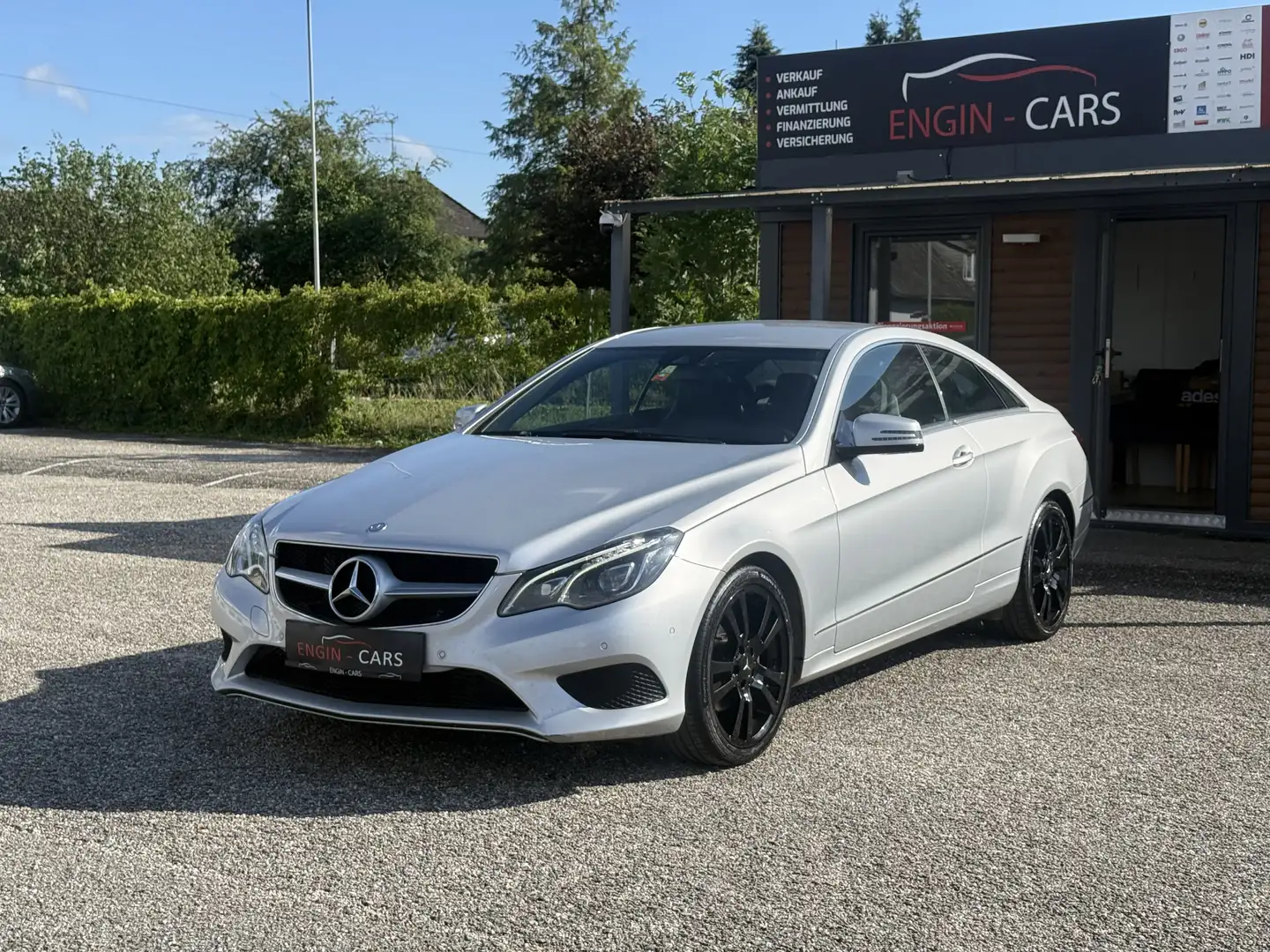 Mercedes-Benz E 220 BlueEfficiency CDI Aut. Silber - 1
