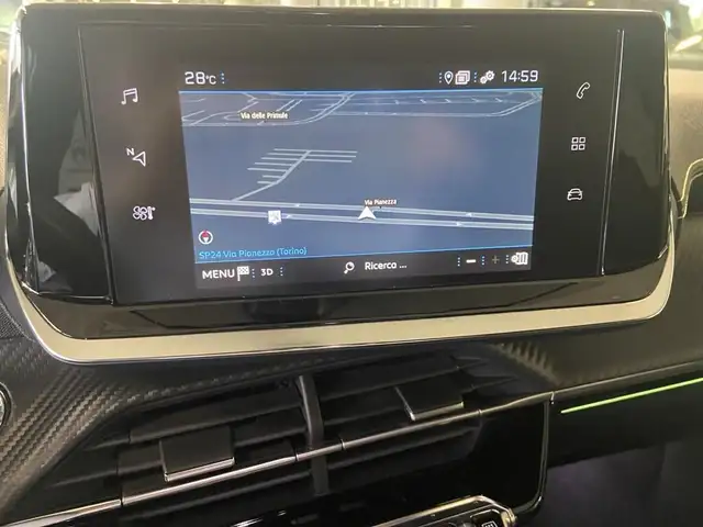 Peugeot 208 view 10