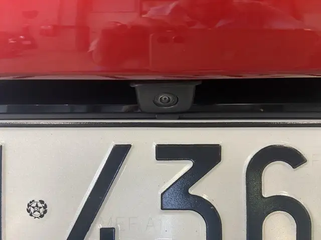 Peugeot 208 view 14