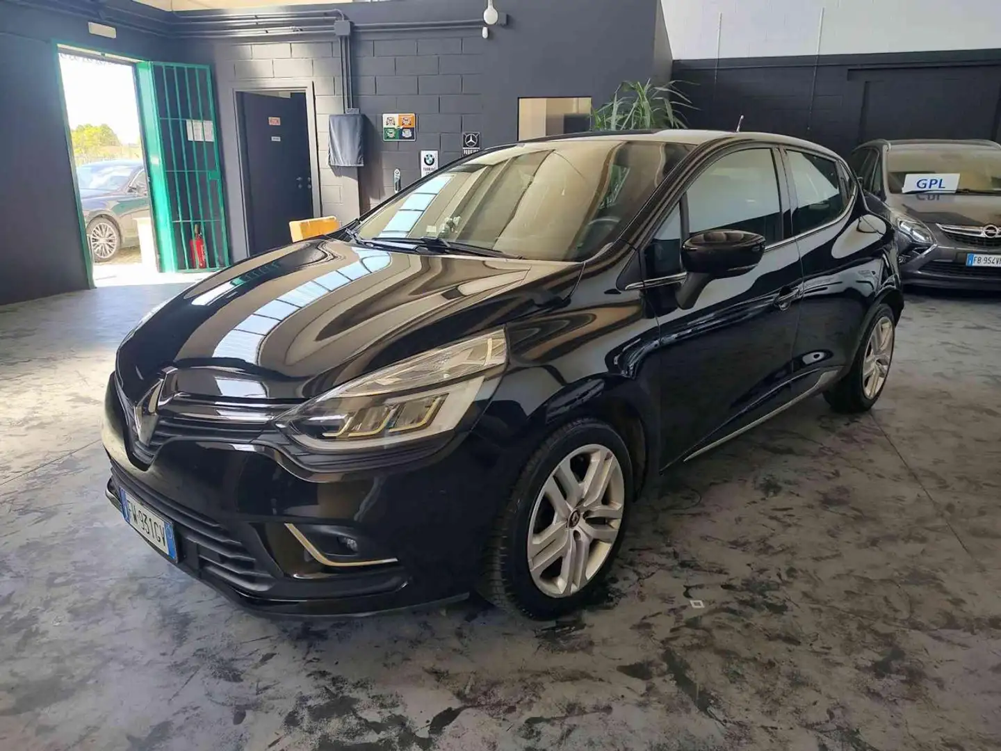 Renault Clio dCi 8V 90 CV 5 porte Moschino Intens Nero - 1