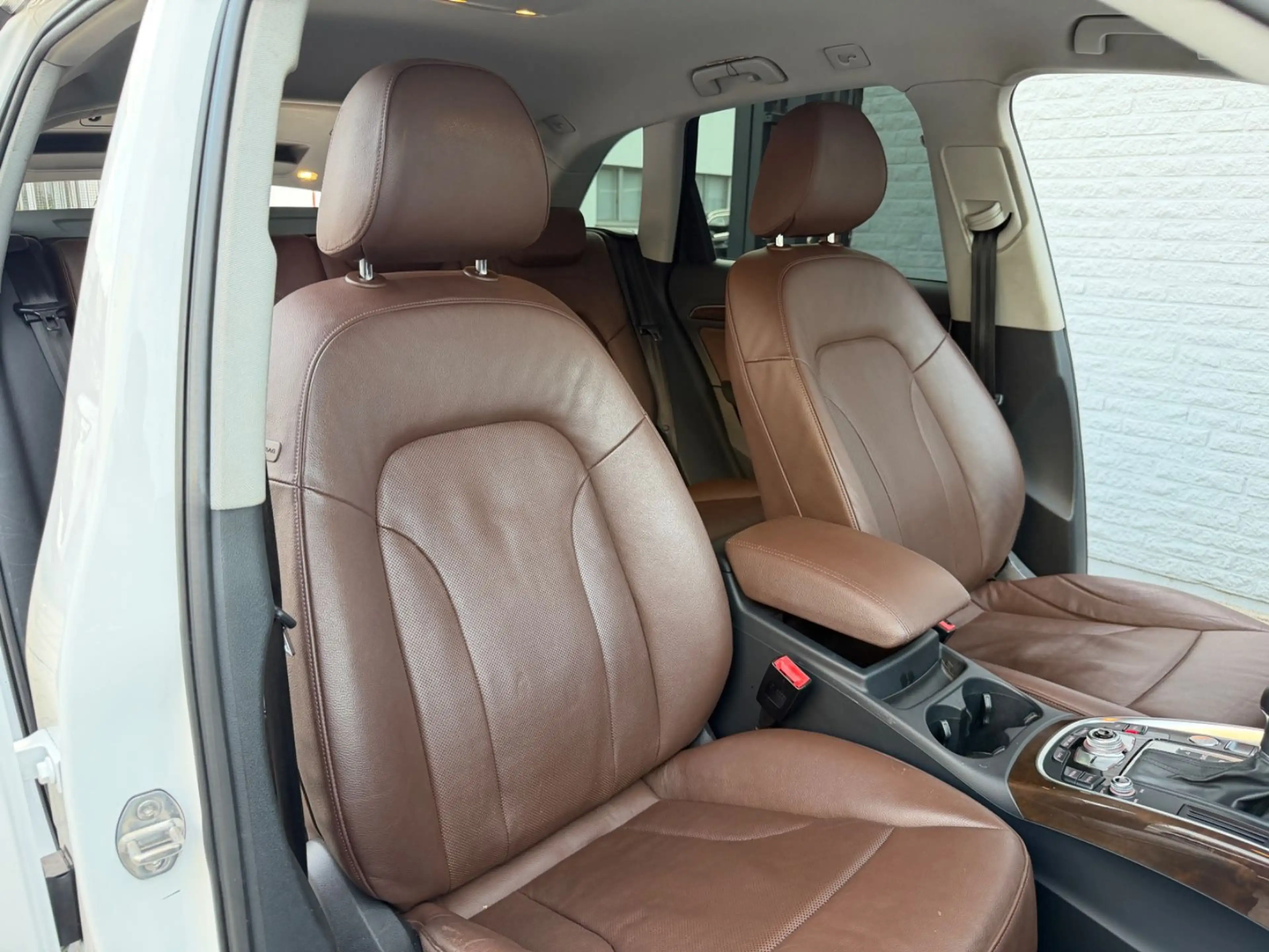 Audi Q5 2.0 TDI 190 PS quattro Leder Sitzklima Xenon — photo 15