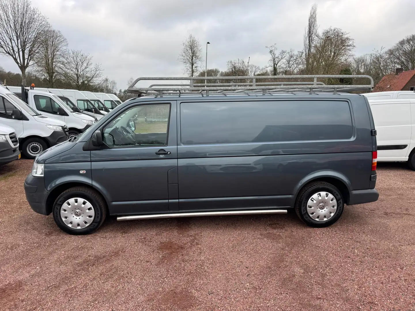 Volkswagen Transporter 2.5 TDI 340 L2H1 Automaat Imperiaal Airco Gris - 2