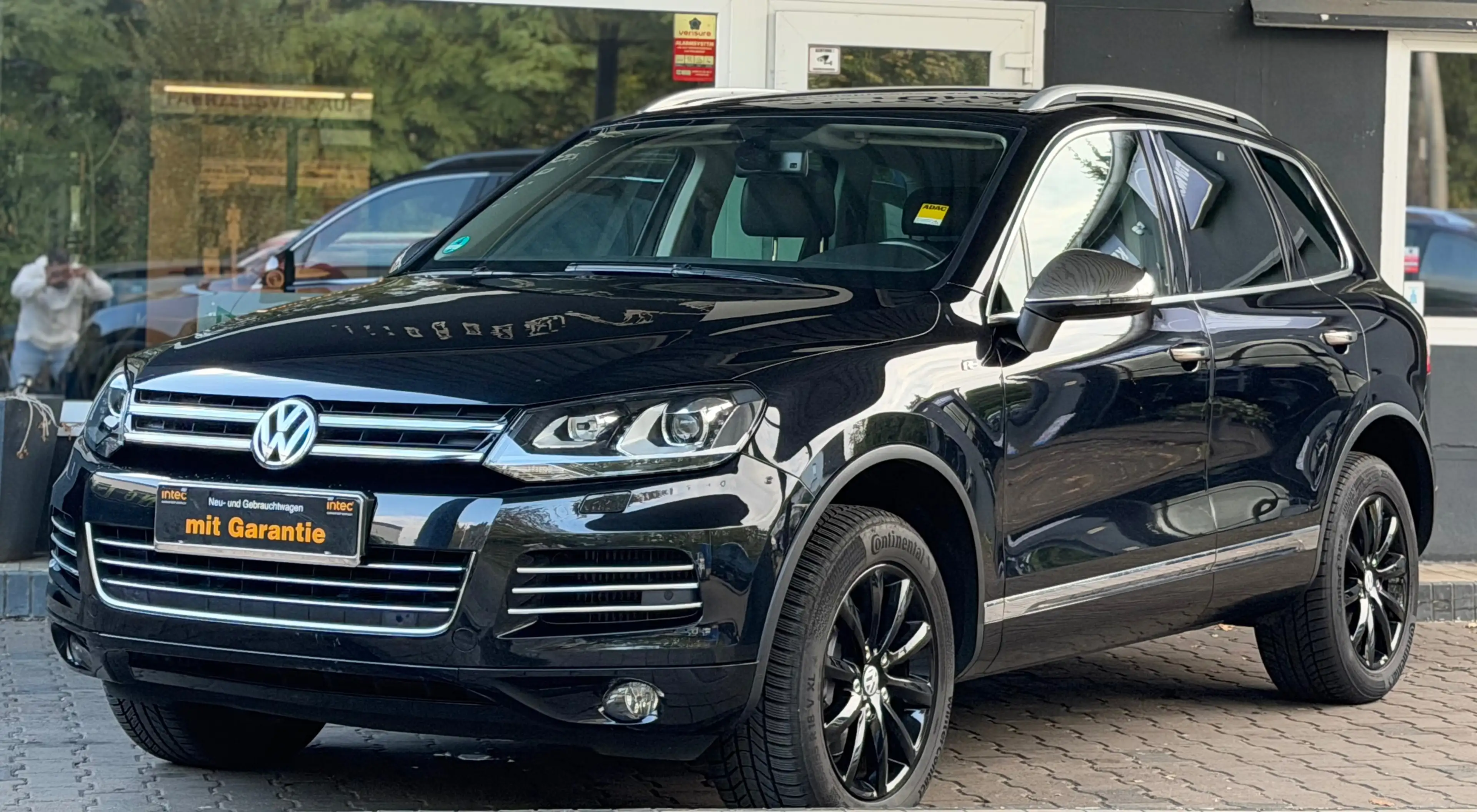 Volkswagen Touareg R-Line 3.0 TDI V6 Automatik/12 Monate Garantie/Pano/Xenon/Leder
