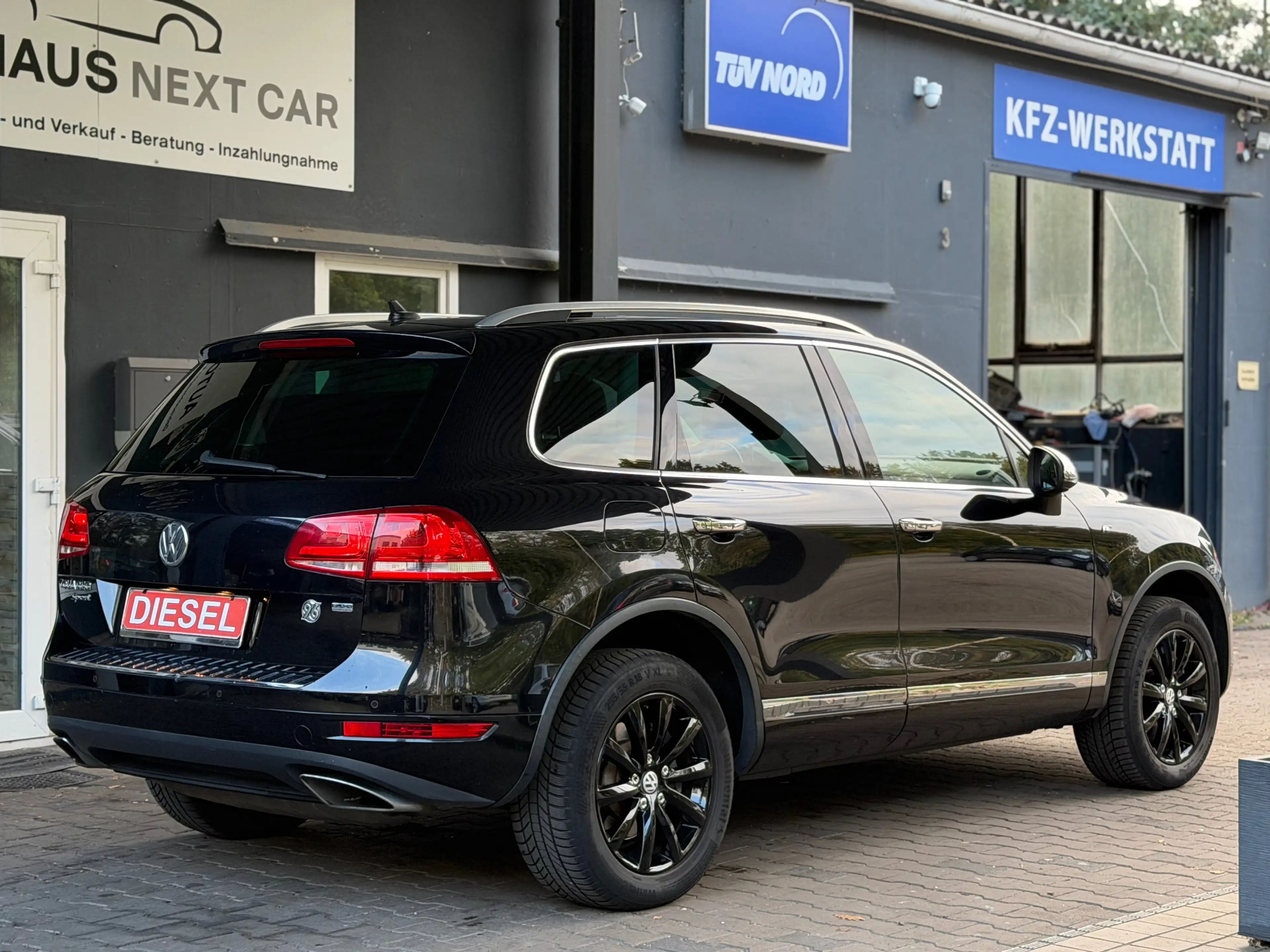 Volkswagen Touareg R-Line 3.0 TDI V6 Automatik/12 Monate Garantie/Pano/Xenon/Leder — photo 6