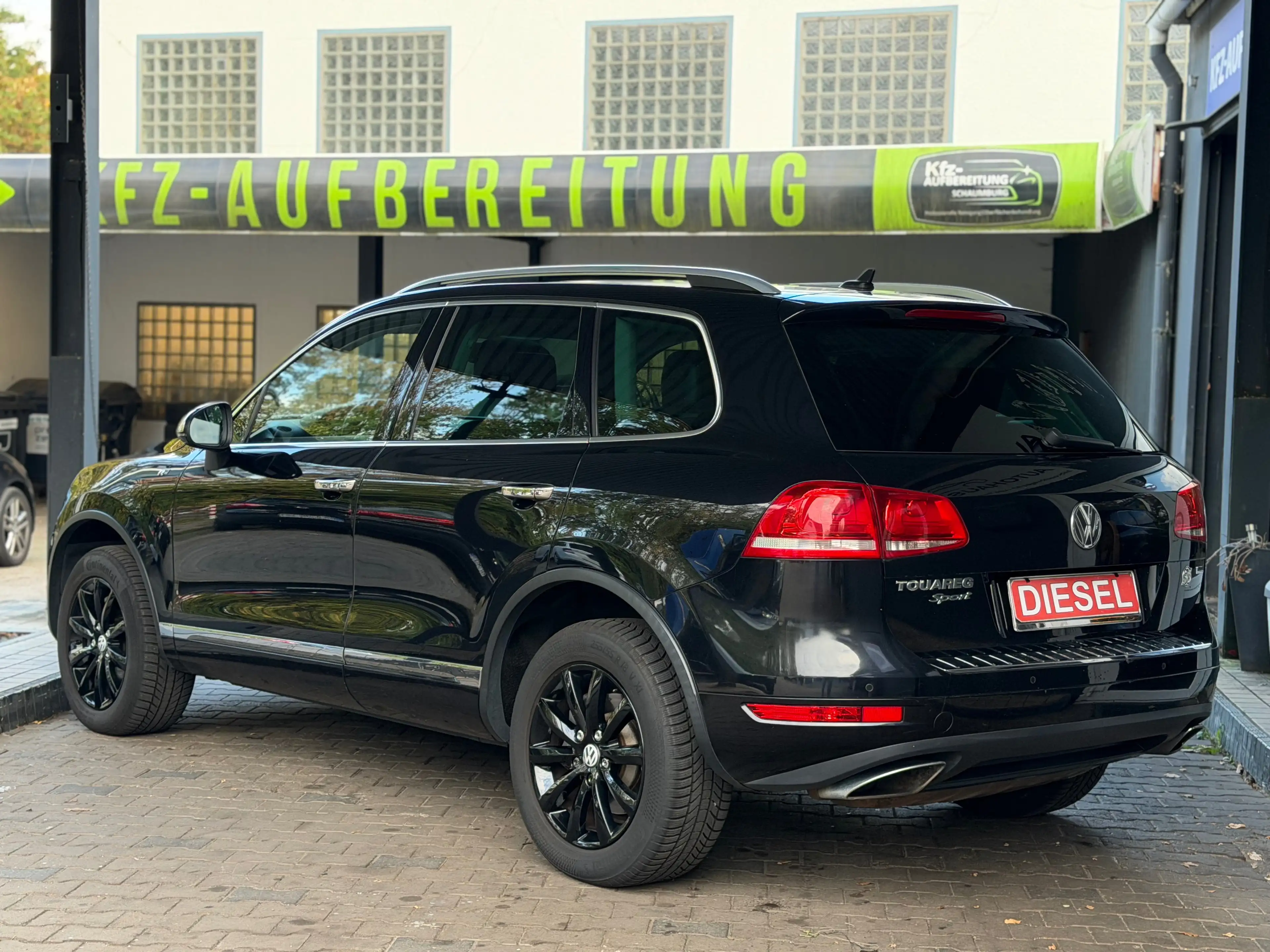 Volkswagen Touareg R-Line 3.0 TDI V6 Automatik/12 Monate Garantie/Pano/Xenon/Leder — photo 3