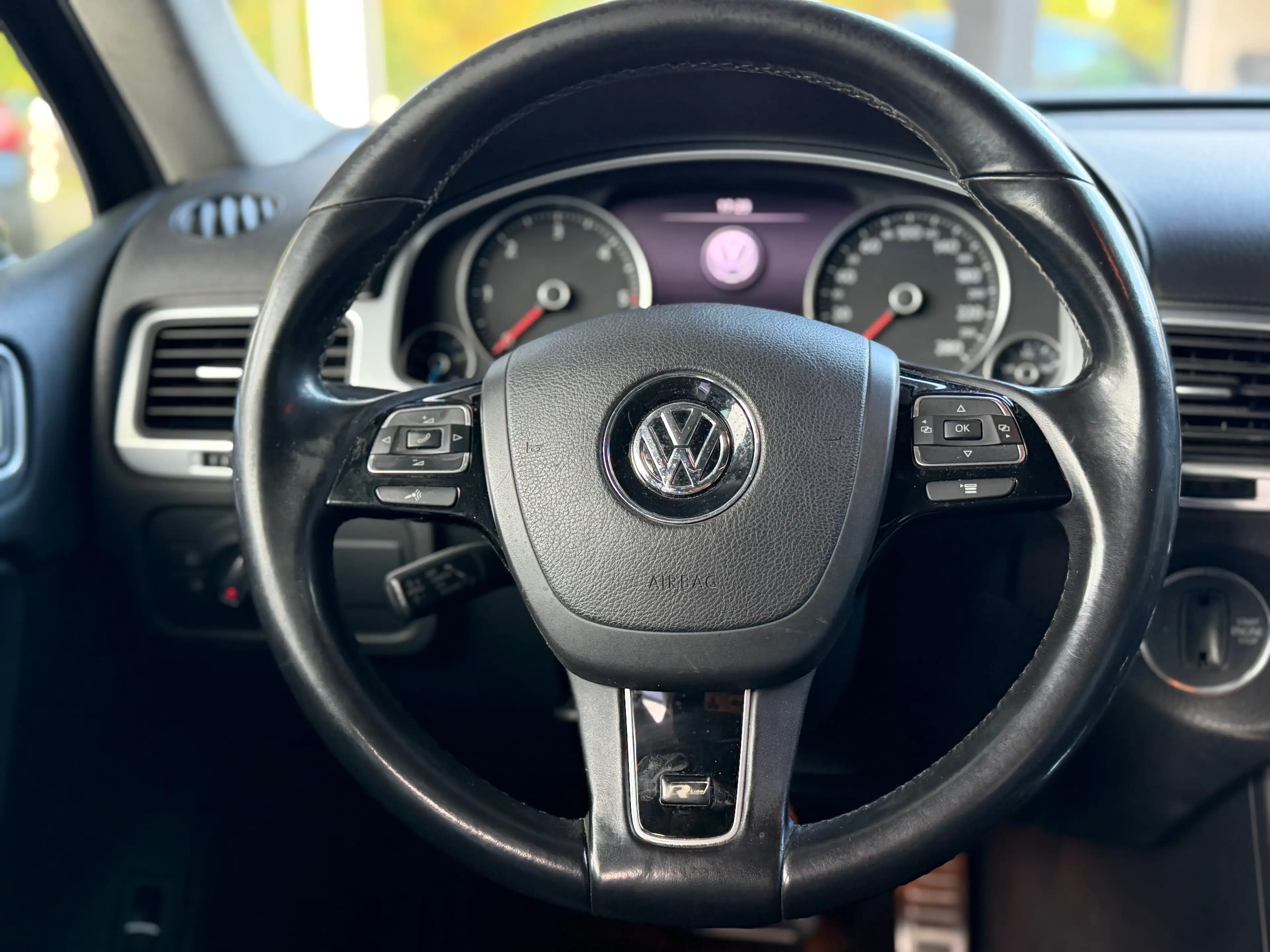 Volkswagen Touareg R-Line 3.0 TDI V6 Automatik/12 Monate Garantie/Pano/Xenon/Leder — photo 15