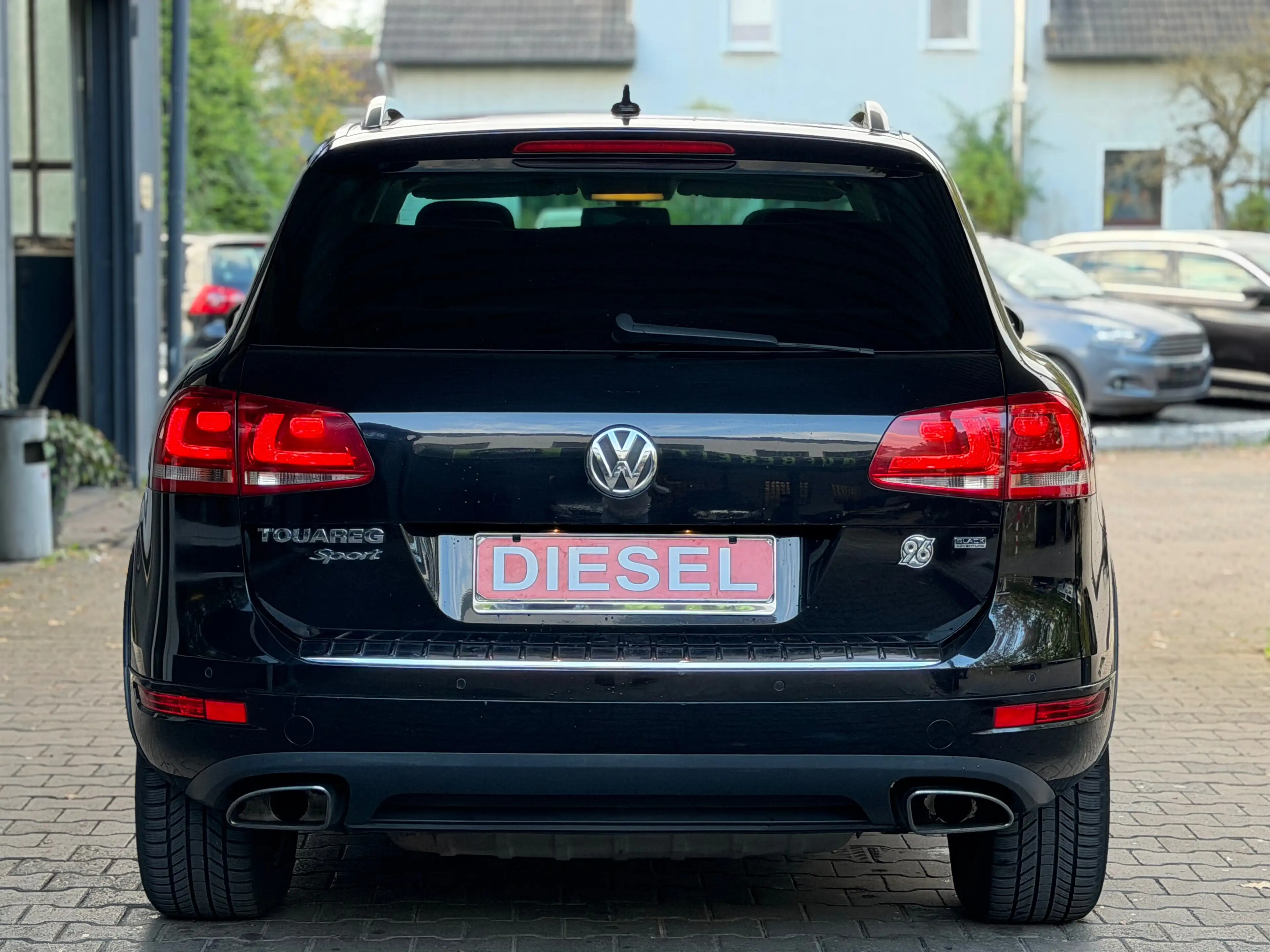 Volkswagen Touareg R-Line 3.0 TDI V6 Automatik/12 Monate Garantie/Pano/Xenon/Leder — photo 9