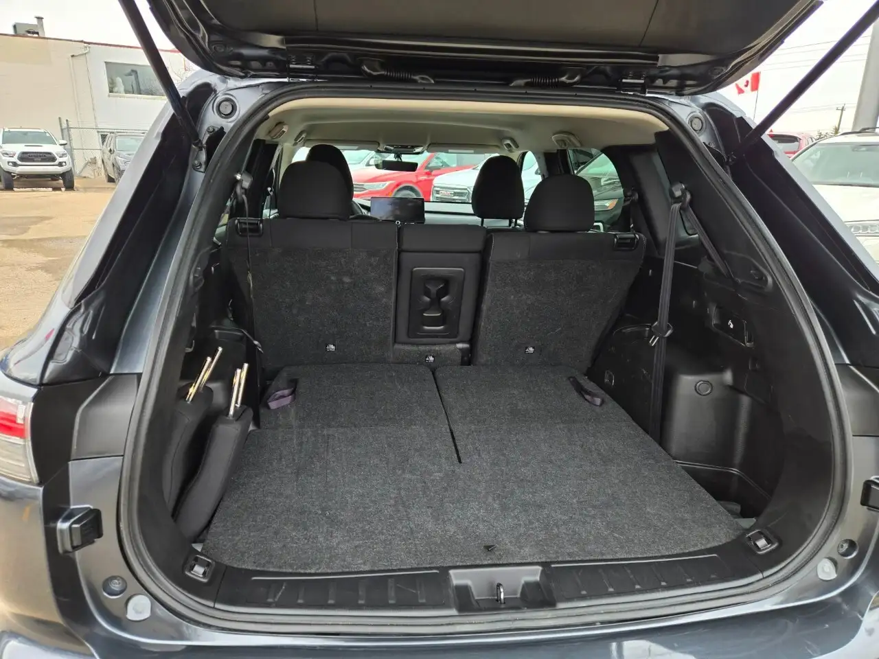 Mitsubishi Outlander снимка Mitsubishi Outlander