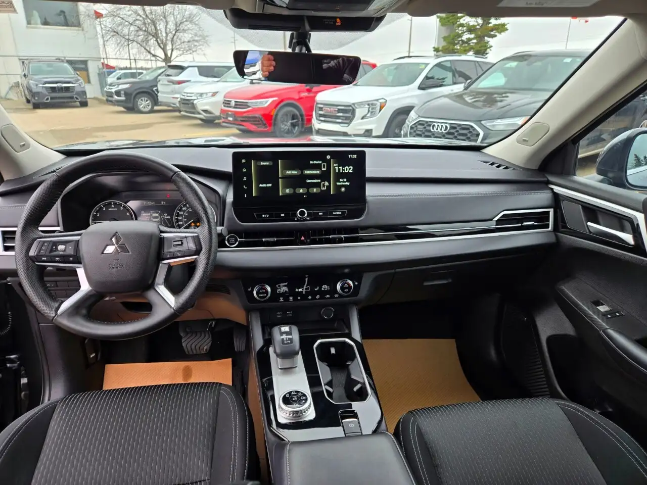 Mitsubishi Outlander снимка Mitsubishi Outlander
