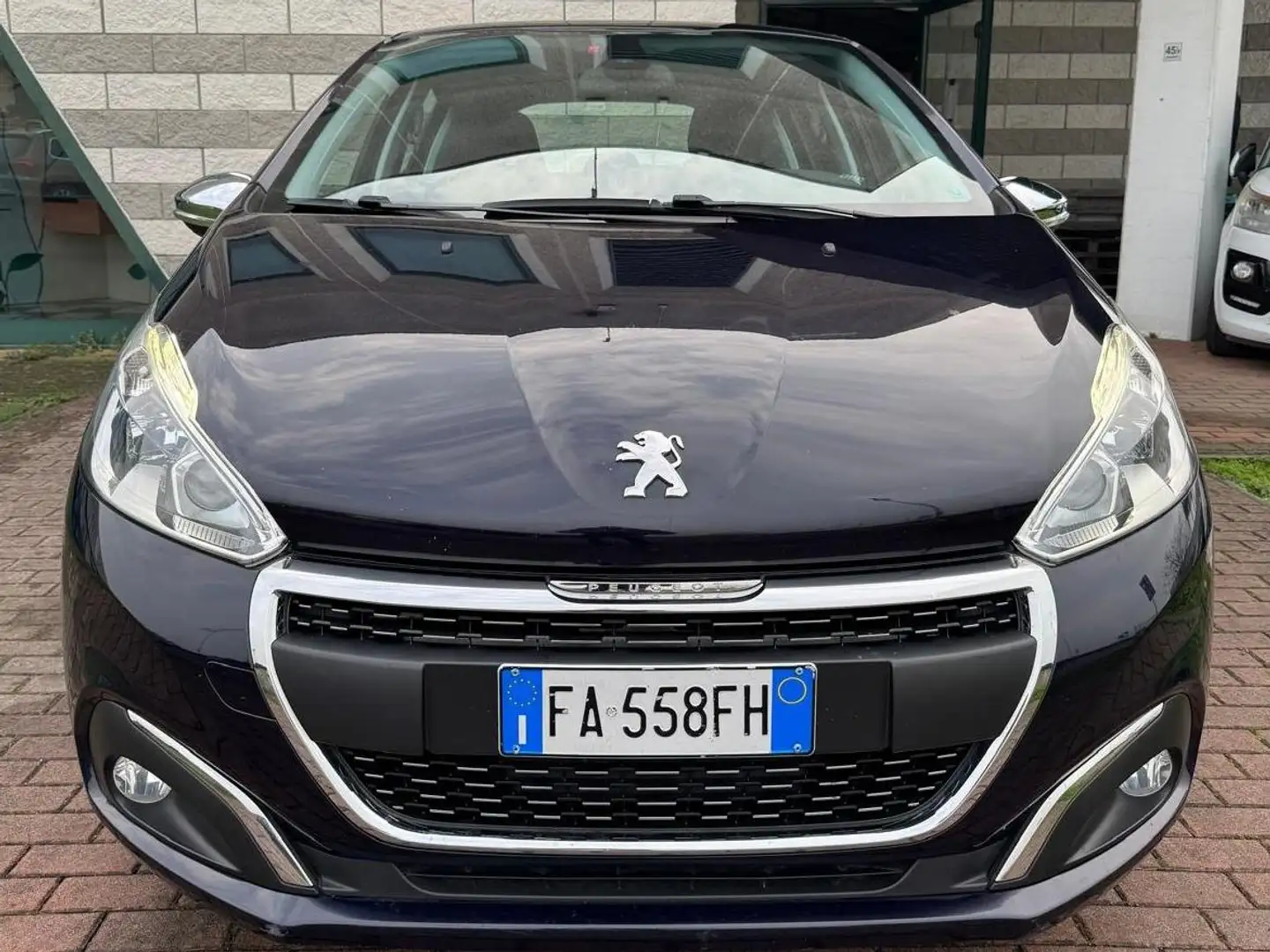 Peugeot 208 208 I 2015 5p 1.2 puretech Allure 82cv Blau - 1