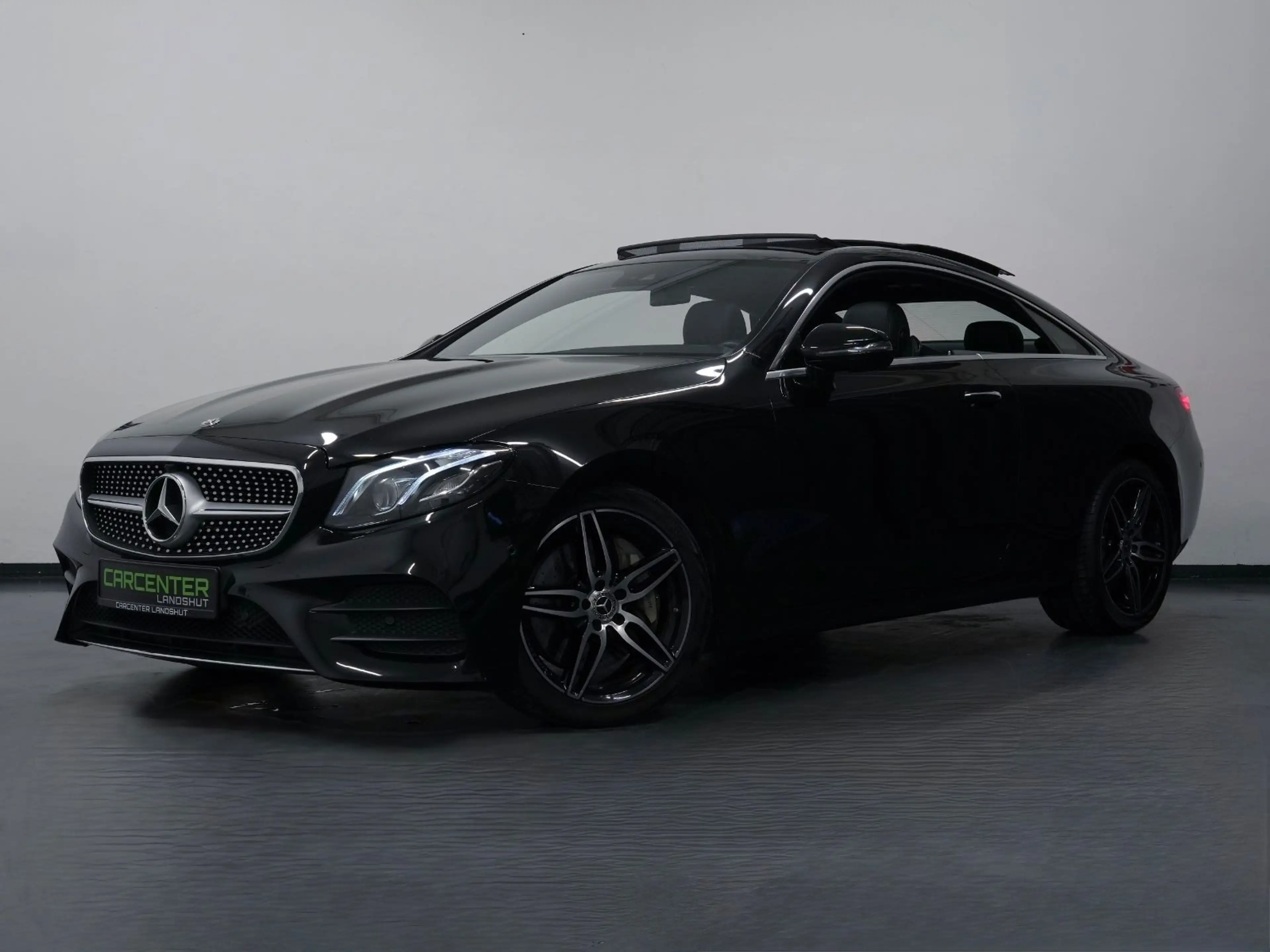 Mercedes-Benz E 400 COUPE AMG-LINE PANO/MEMORY/BURMESTER/NoOPF