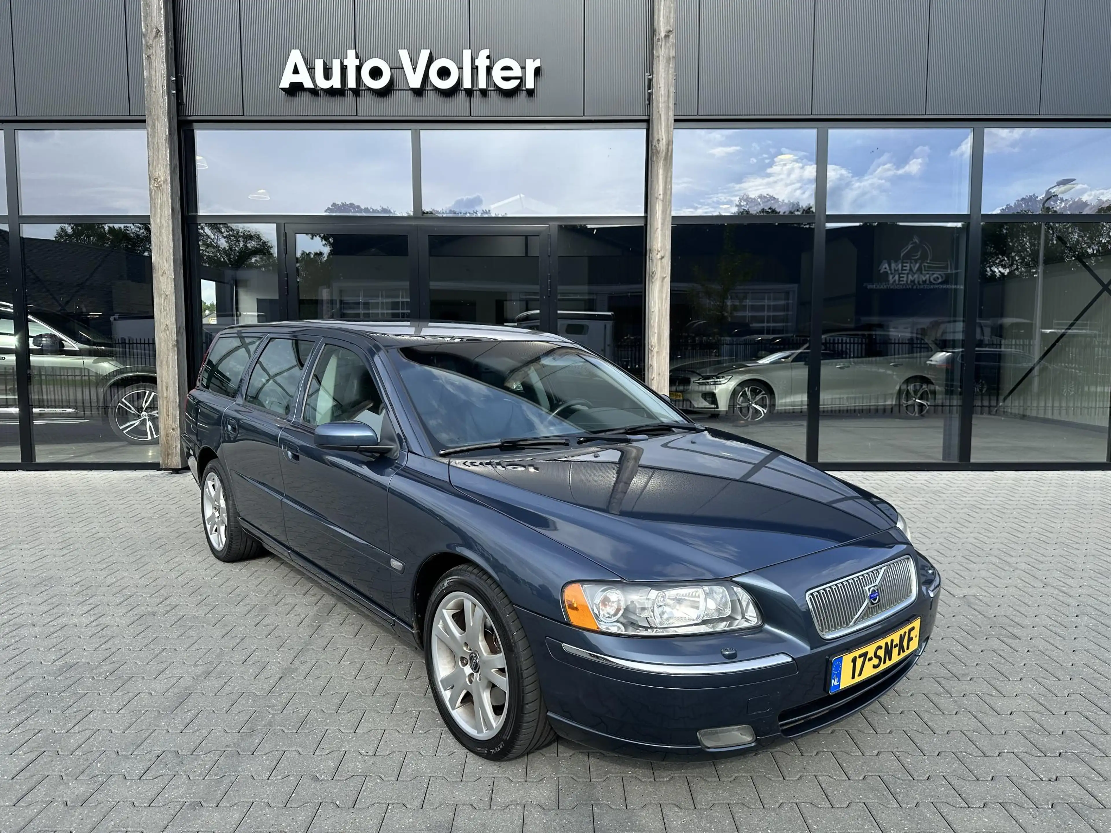 Volvo V70 2.5T Summum NL auto|xenon|leder|memory
