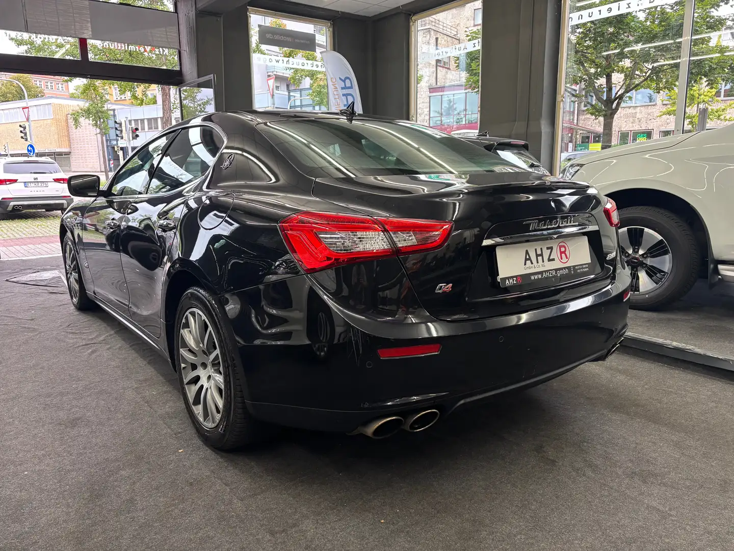Maserati Ghibli S Q4 Schwarz - 2