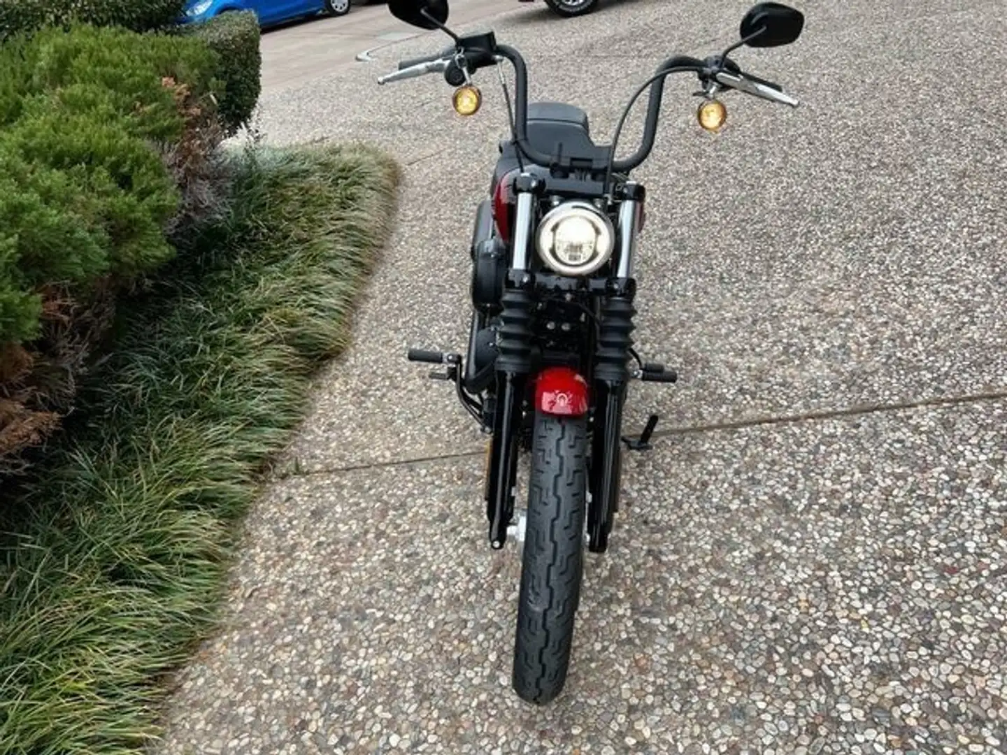Harley-Davidson Street Bob Rosso - 2