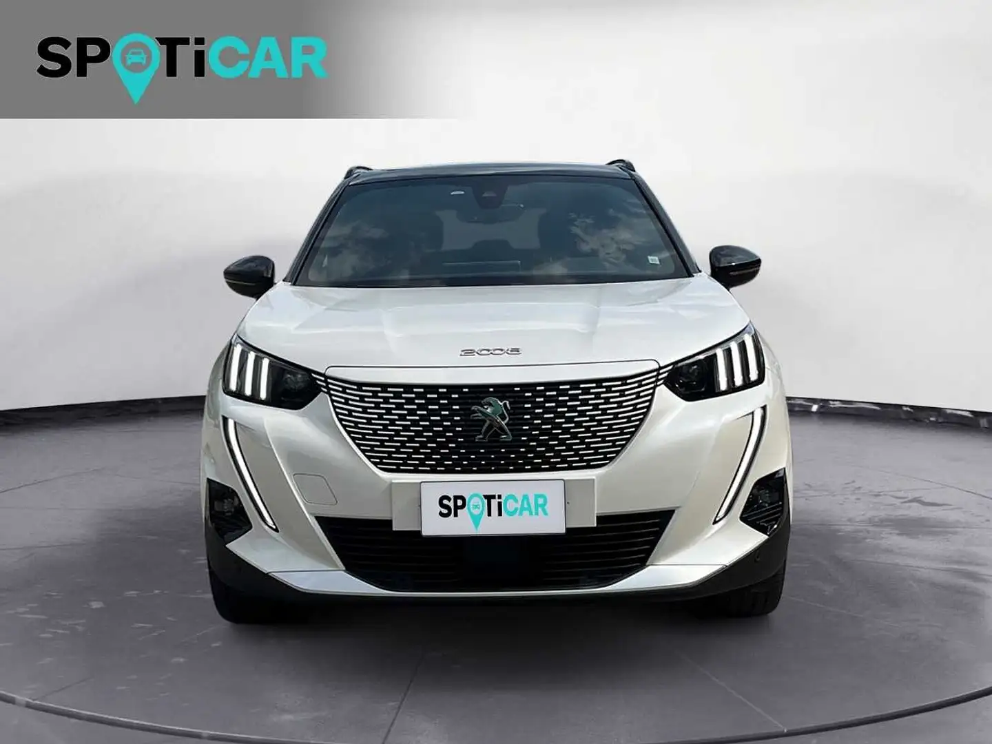 Peugeot e-2008 136 CV GT Blanc - 2