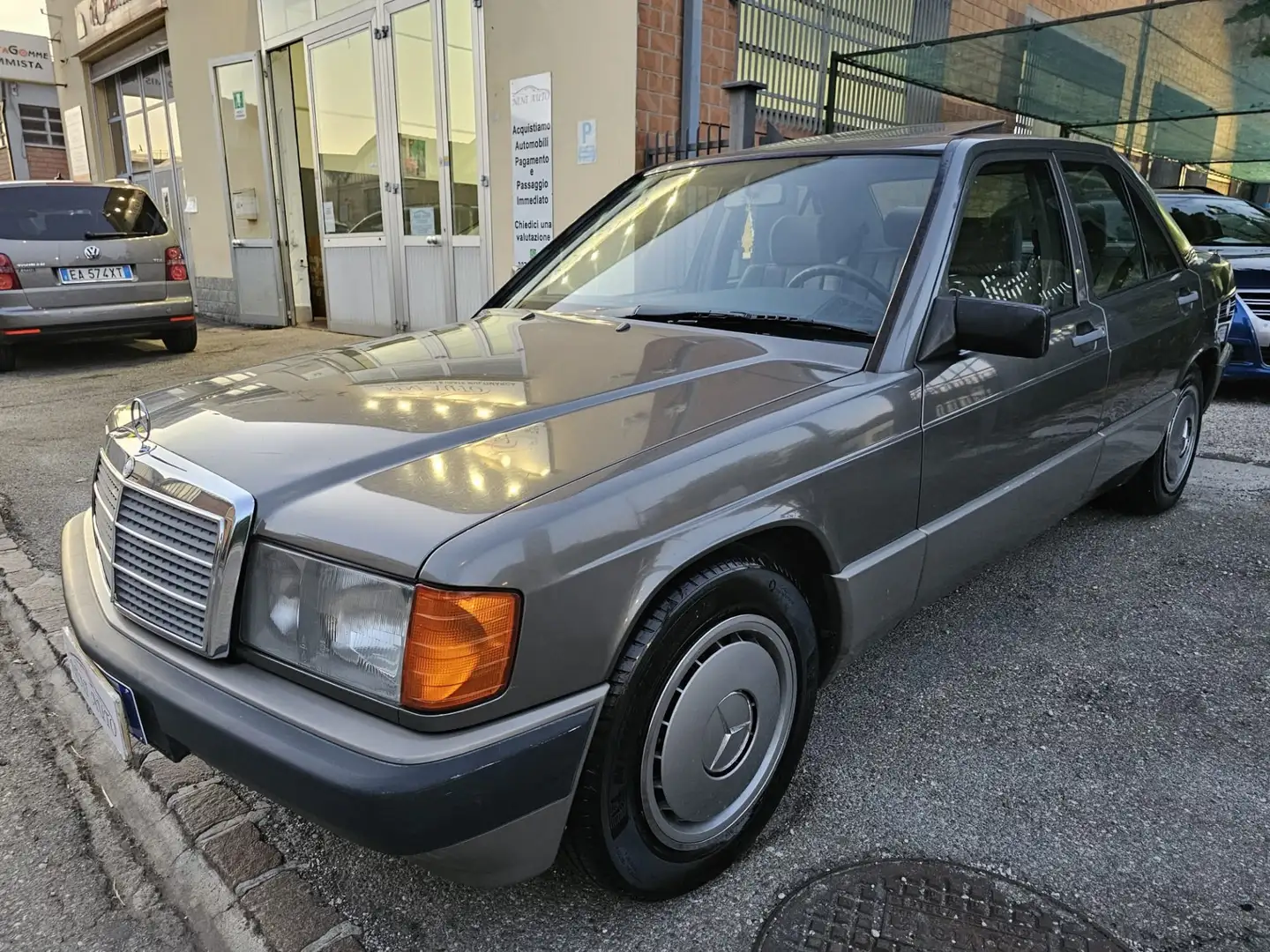 Mercedes-Benz 190 2.5d 90cv Fascionato*Tetto*214000km* Gris - 2