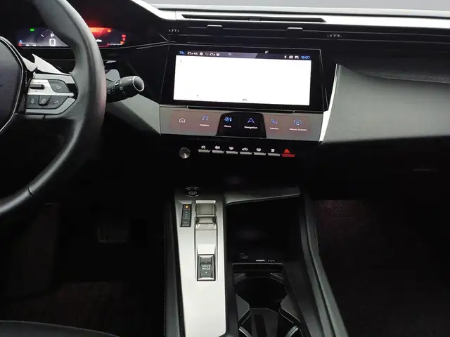 Peugeot 308 view 12