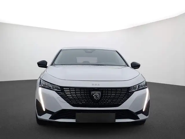 Peugeot 308 view 2