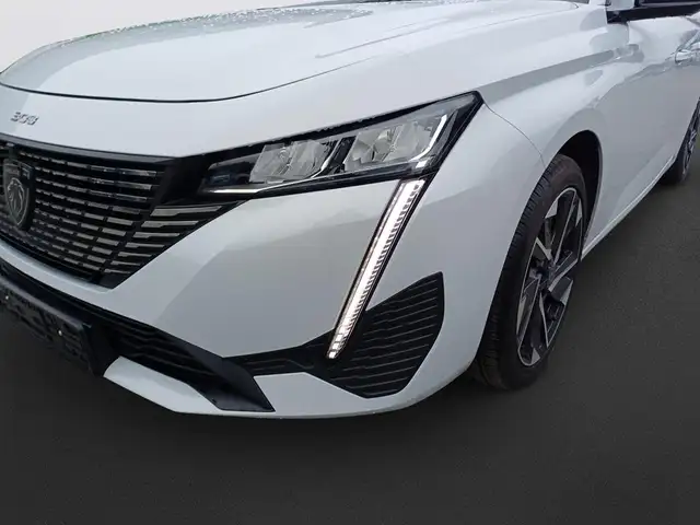 Peugeot 308 view 9