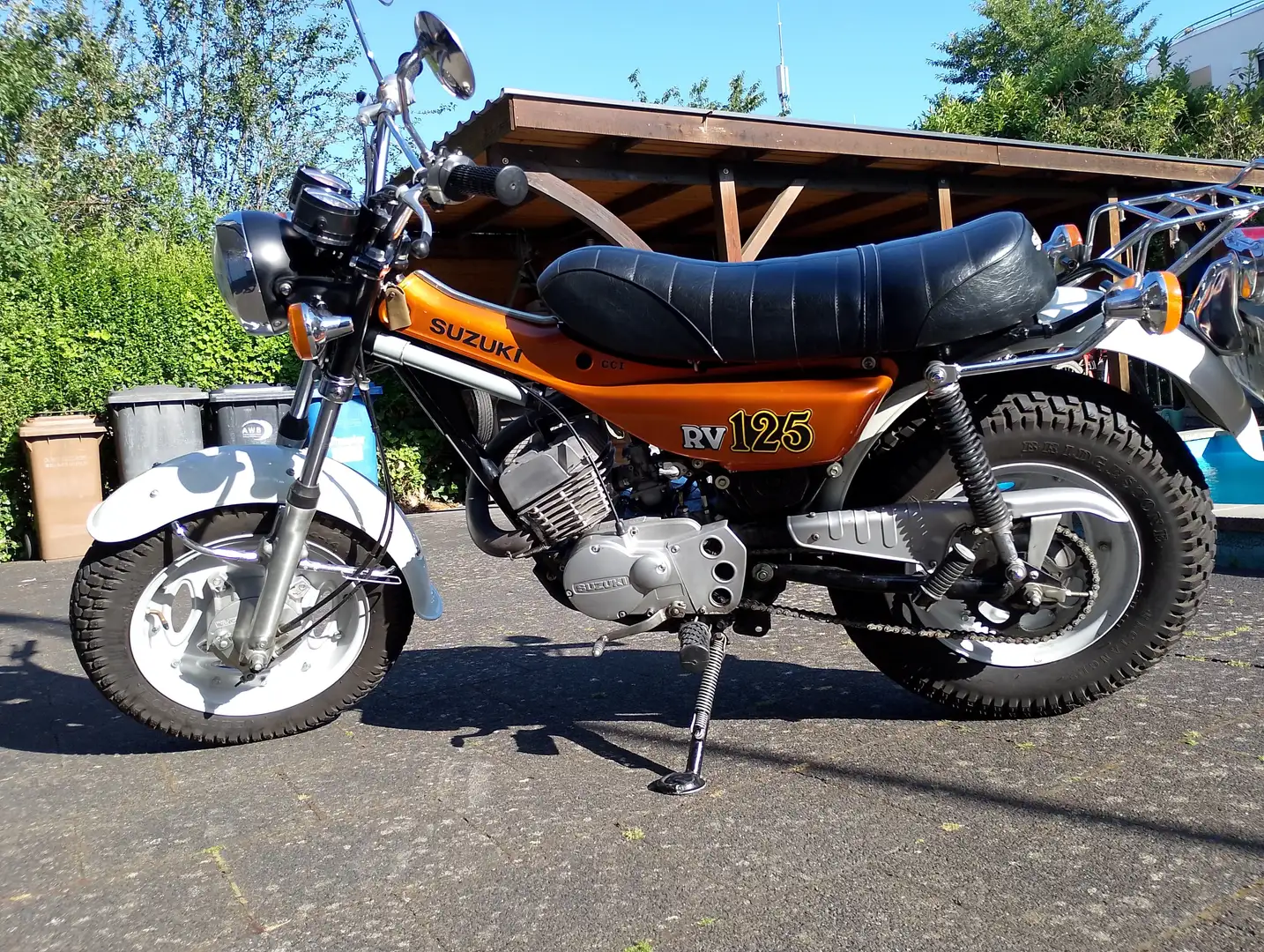 Suzuki RV 125 Or - 1