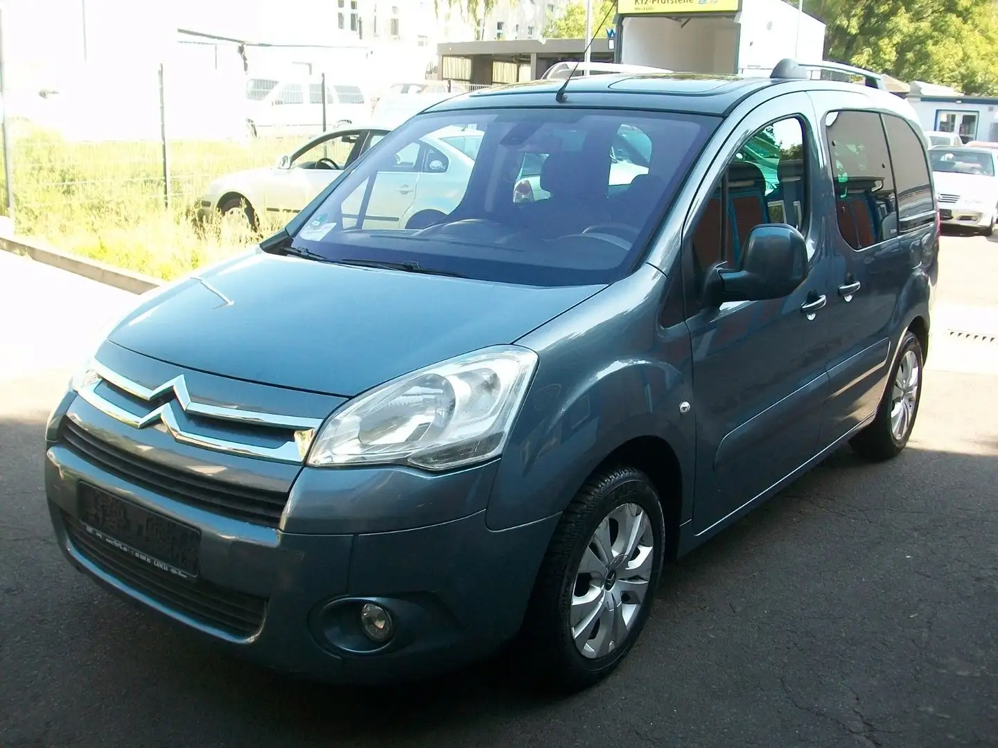 Citroen Berlingo Kombi 1.6 Multispace Exclusive*Klima* Grau - 1