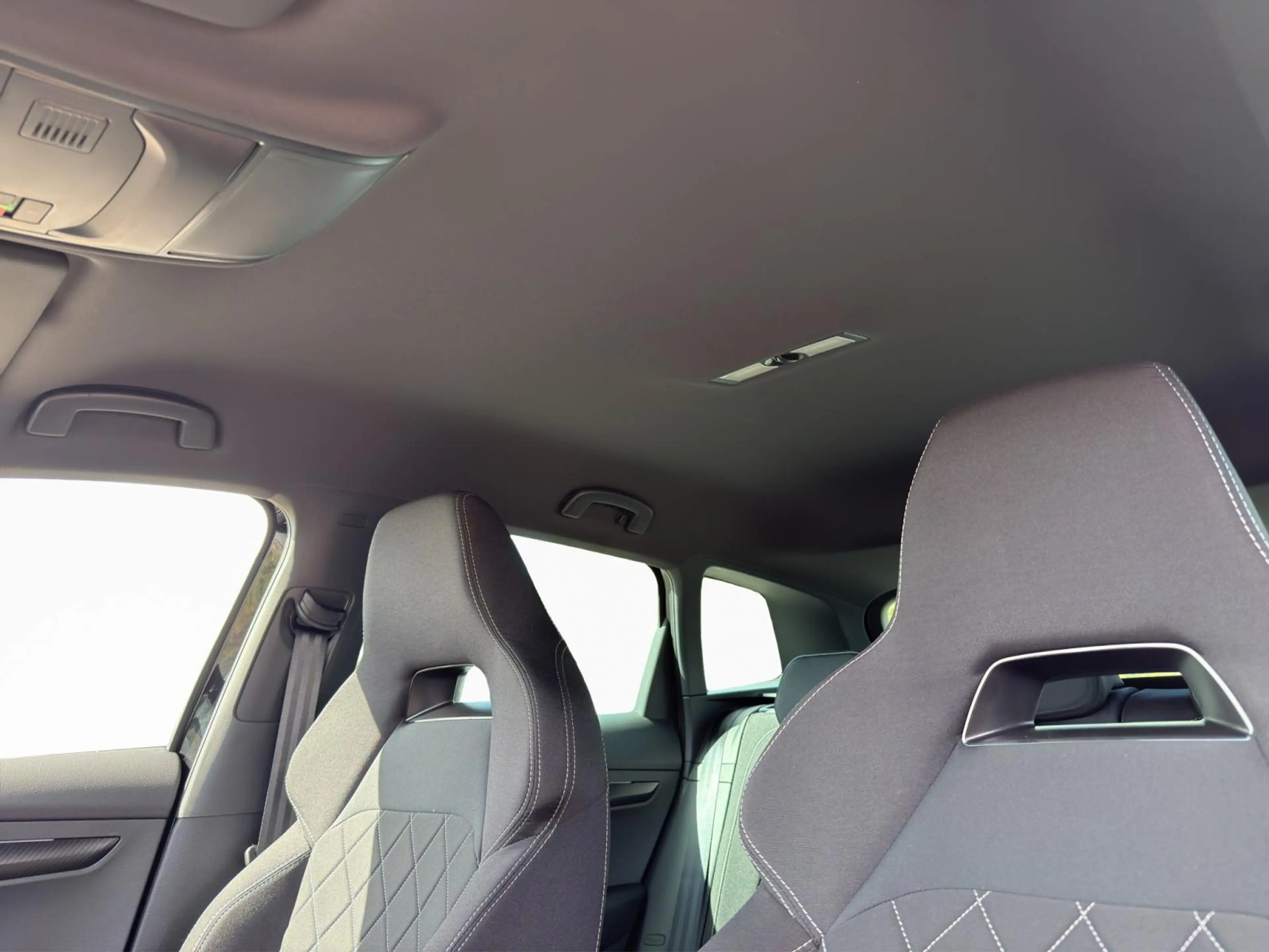 Skoda Karoq Sportline — photo 9