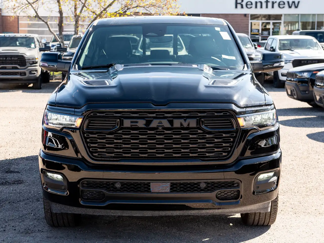 RAM 1500 снимка RAM 1500
