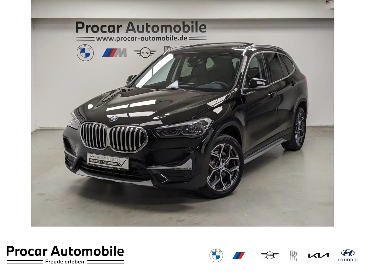 BMW X1 xDrive20d  xLine Pano AHK DA PA HuD HiFi 18'' DAB Noir - 1
