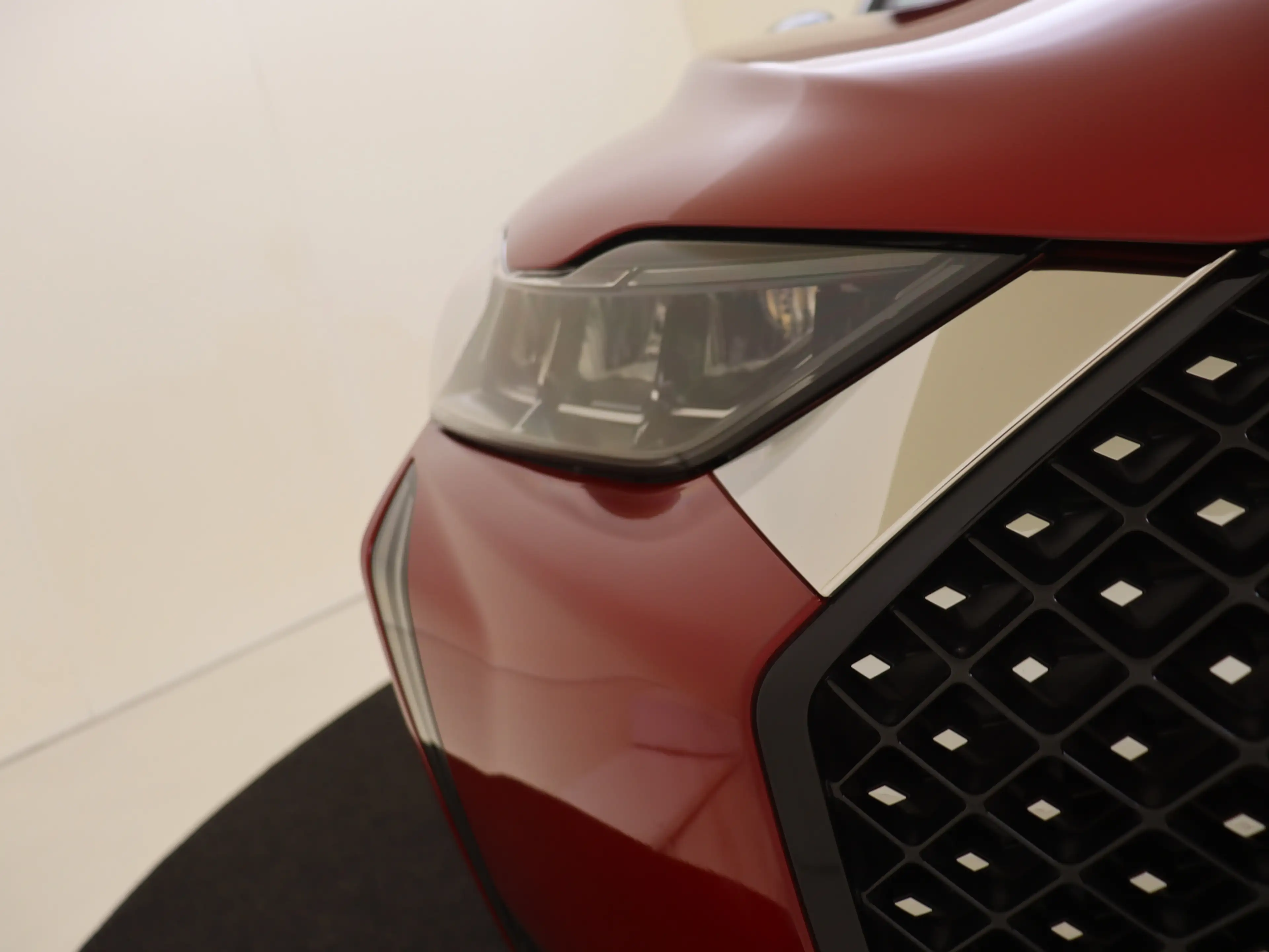 DS Automobiles DS 3 E-Tense Opéra 54 kWh — photo 13