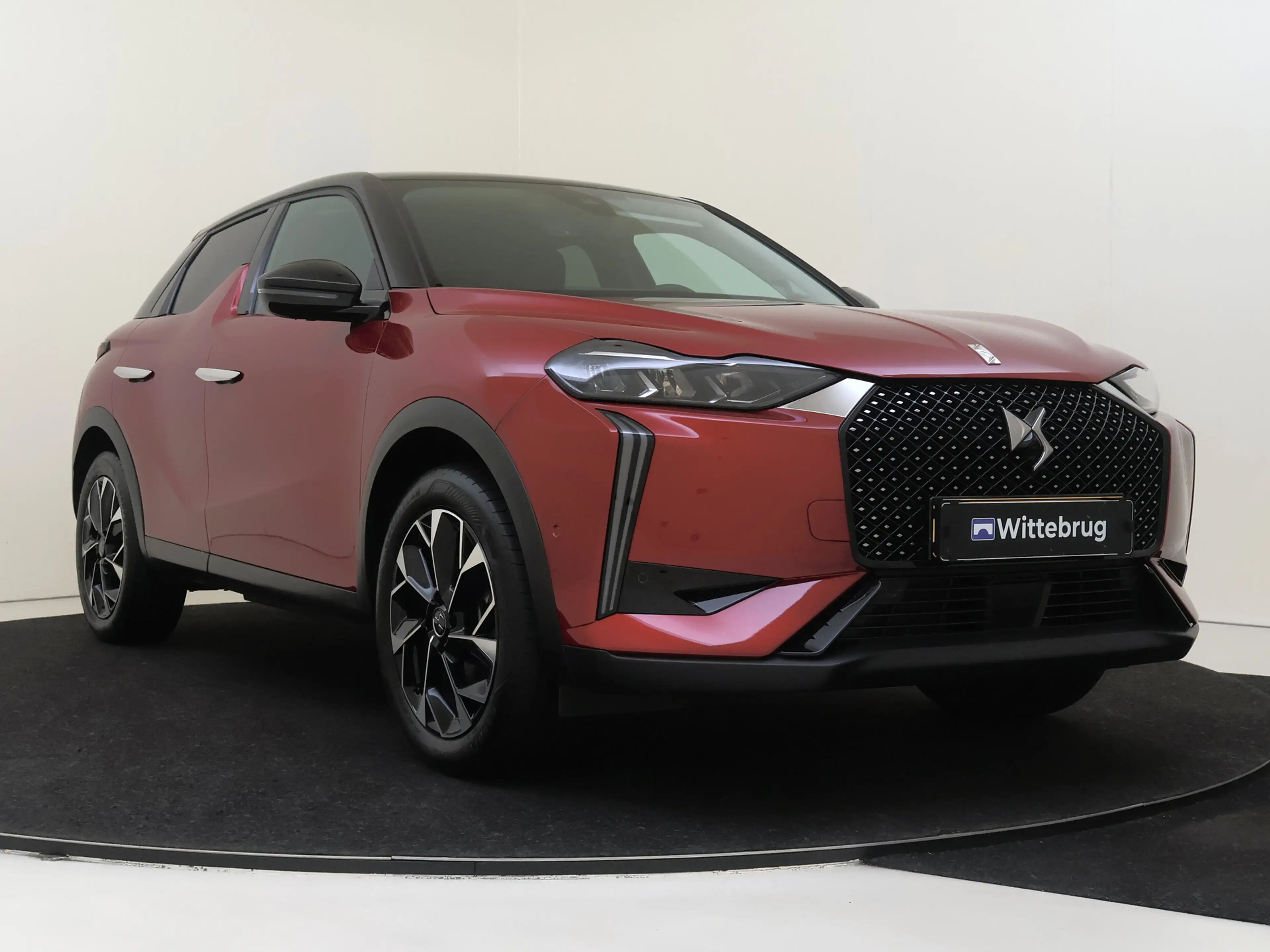 DS Automobiles DS 3 E-Tense Opéra 54 kWh — photo 3