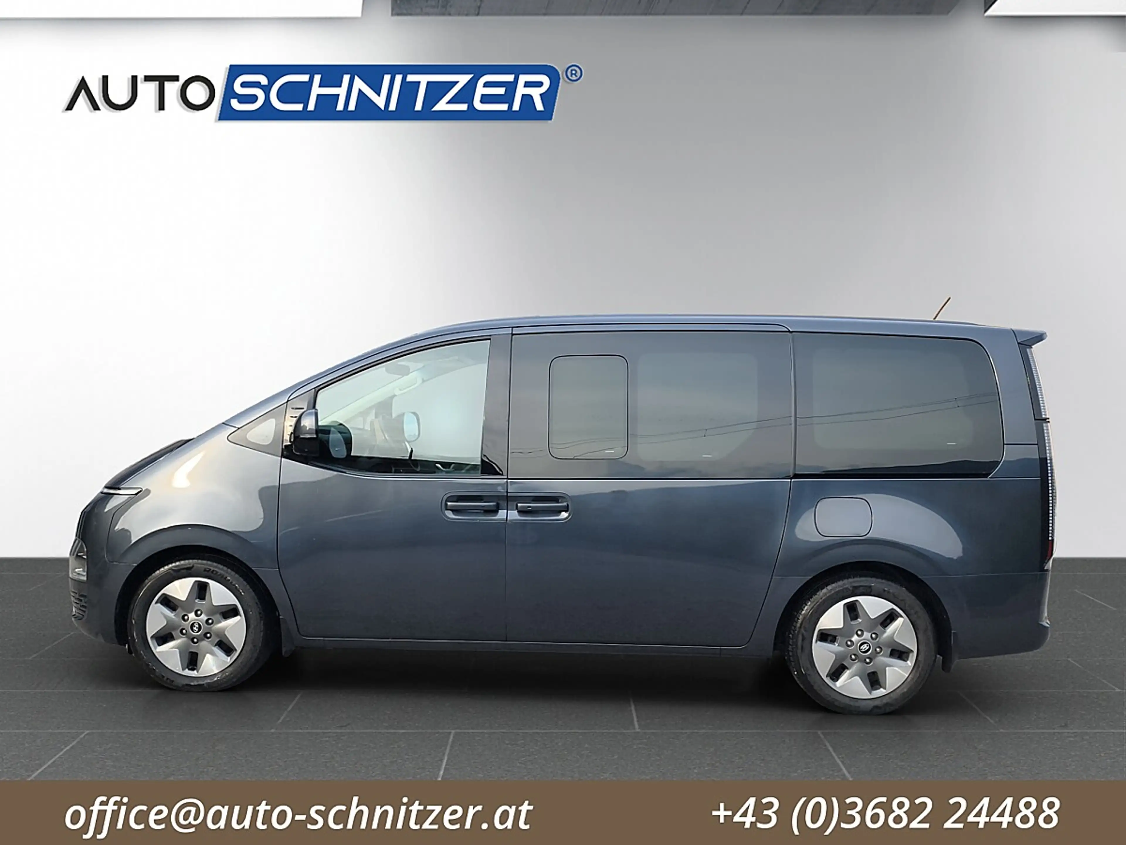 Hyundai STARIA Staria Bus 2,2 CRDi Trend Line 4WD 9 Sitze DCT ... — photo 8