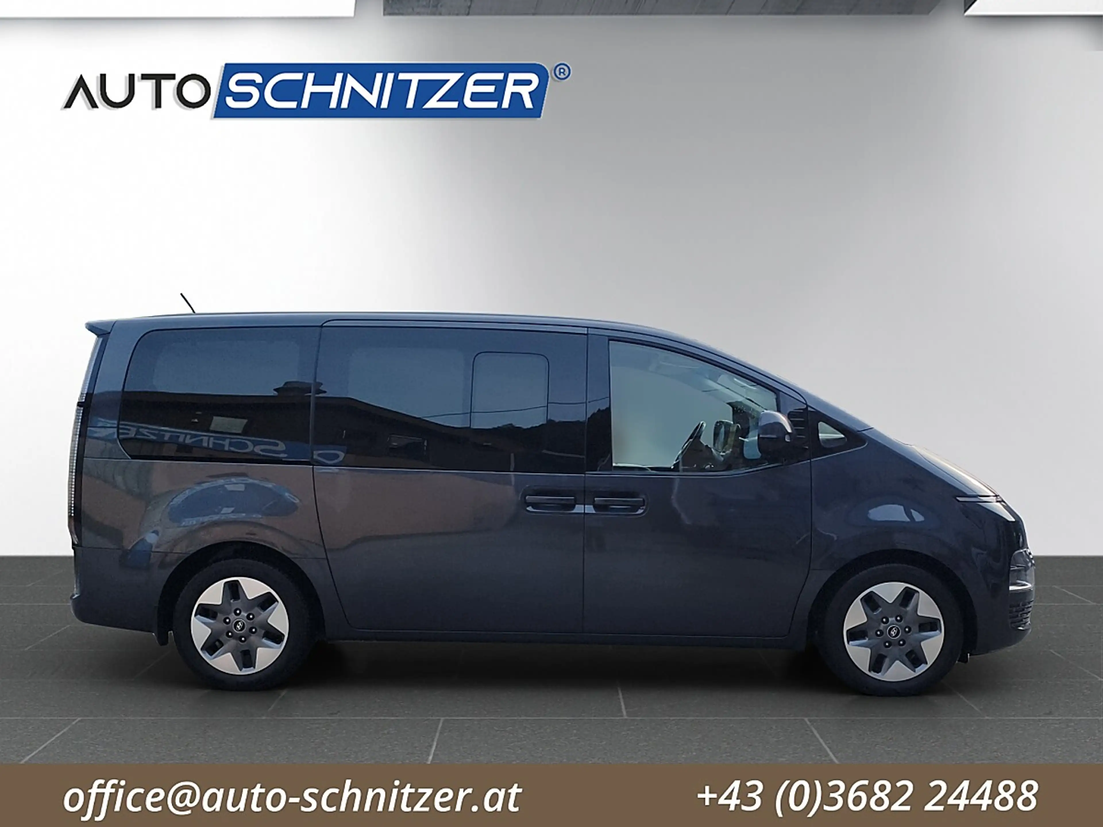 Hyundai STARIA Staria Bus 2,2 CRDi Trend Line 4WD 9 Sitze DCT ... — photo 4