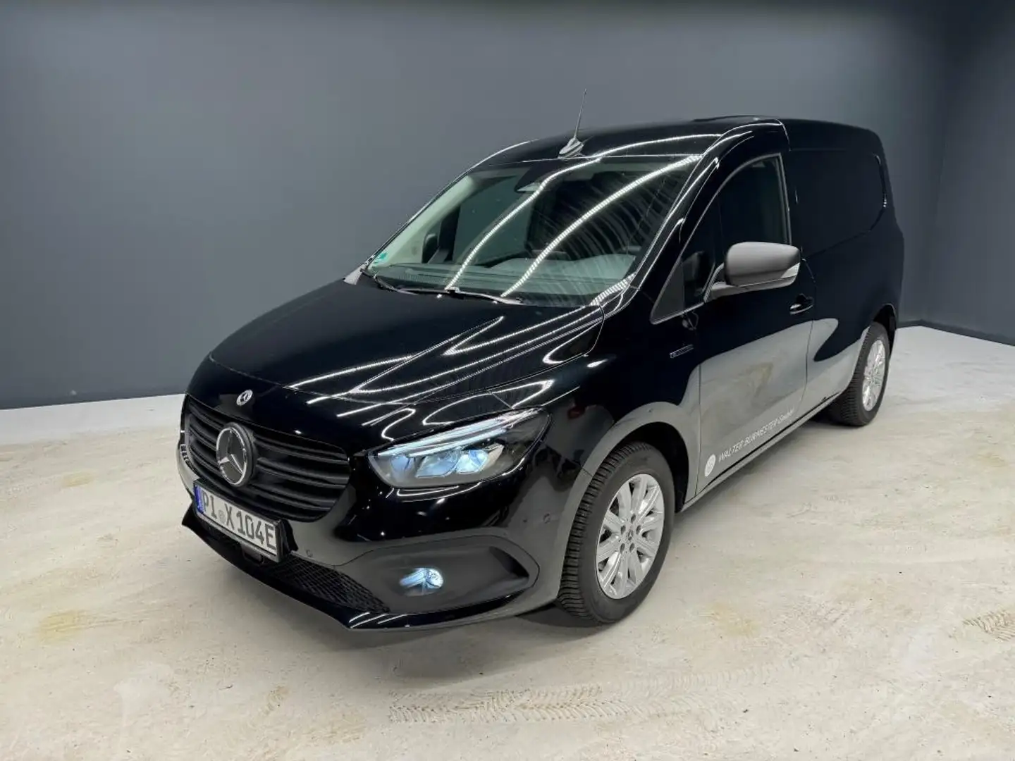 Mercedes-Benz Citan e Pro +MBUX+KAMERA+NAVI+AHK+DAB+AUT+SHZ Schwarz - 1