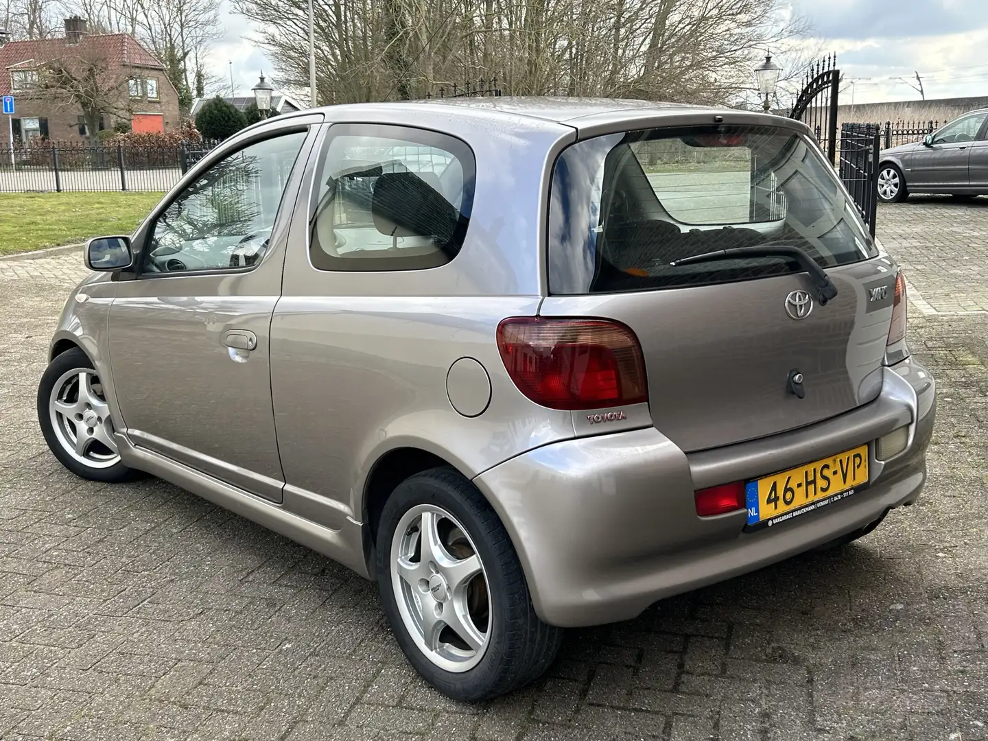 Toyota Yaris 1.5-16V VVT-i T-Sport Nieuwe APK Gris - 2