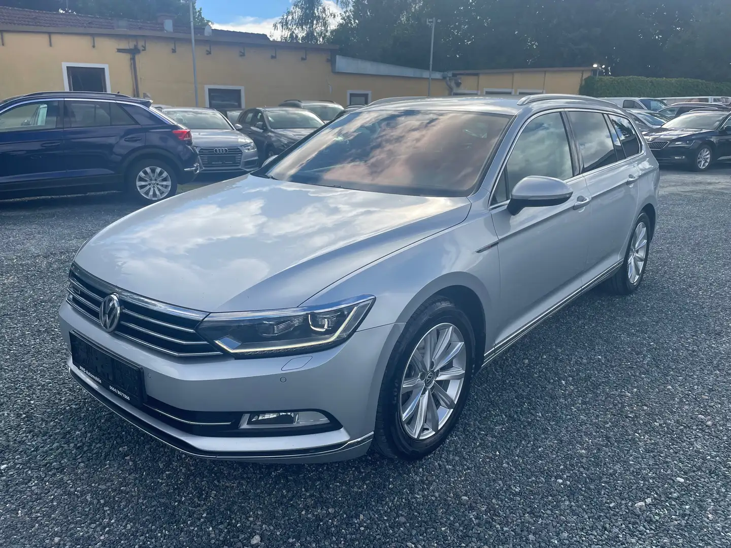 Volkswagen Passat Variant 2.0 TDI Highline 4Motion Navi Xenon Alcantara ACC Gris - 1