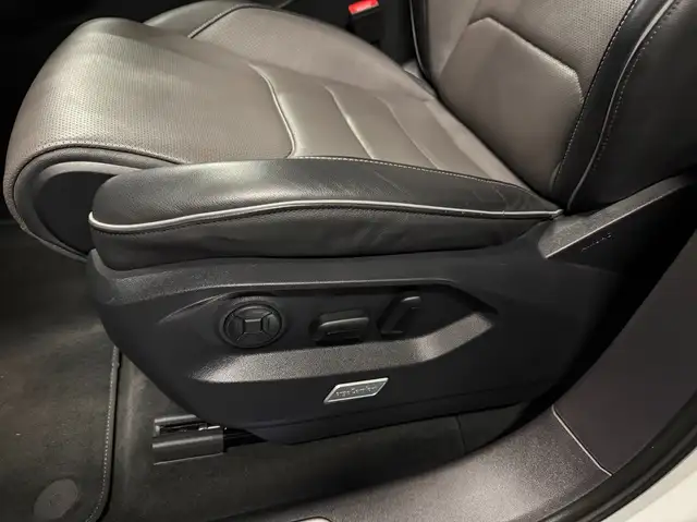 Volkswagen Touareg view 27