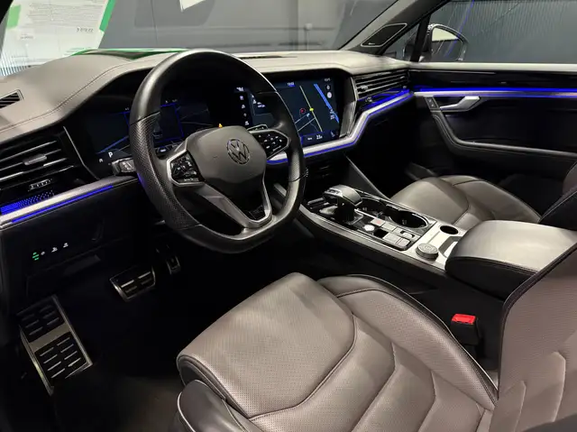 Volkswagen Touareg view 26