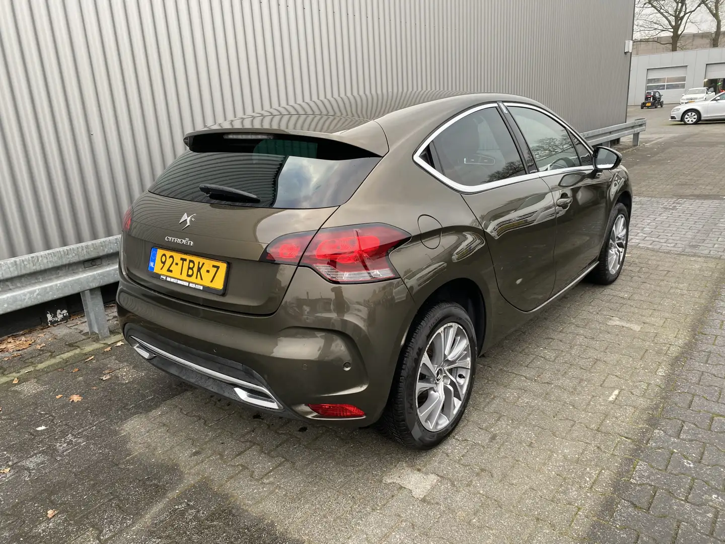 Citroen DS4 1.6 VTi So Chic 157Dkm.NAP, Leer/Stof, Clima, CC, Marrón - 2