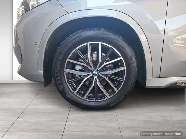 BMW X1 view 6