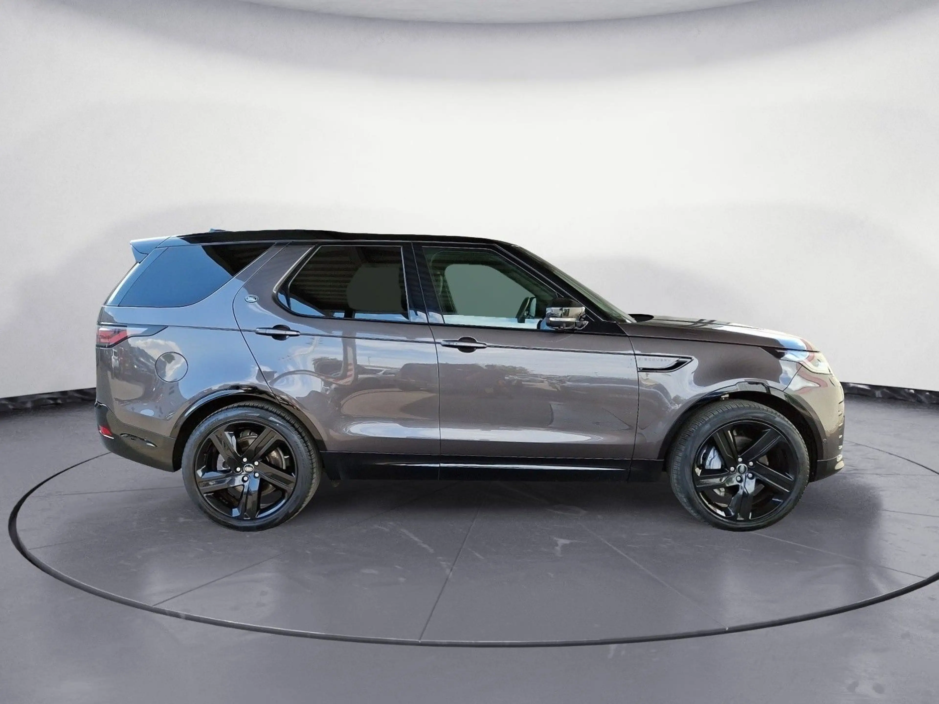 Land Rover Discovery D300 MHEV AWD R-DYNAMIC HSE Automatik — photo 2