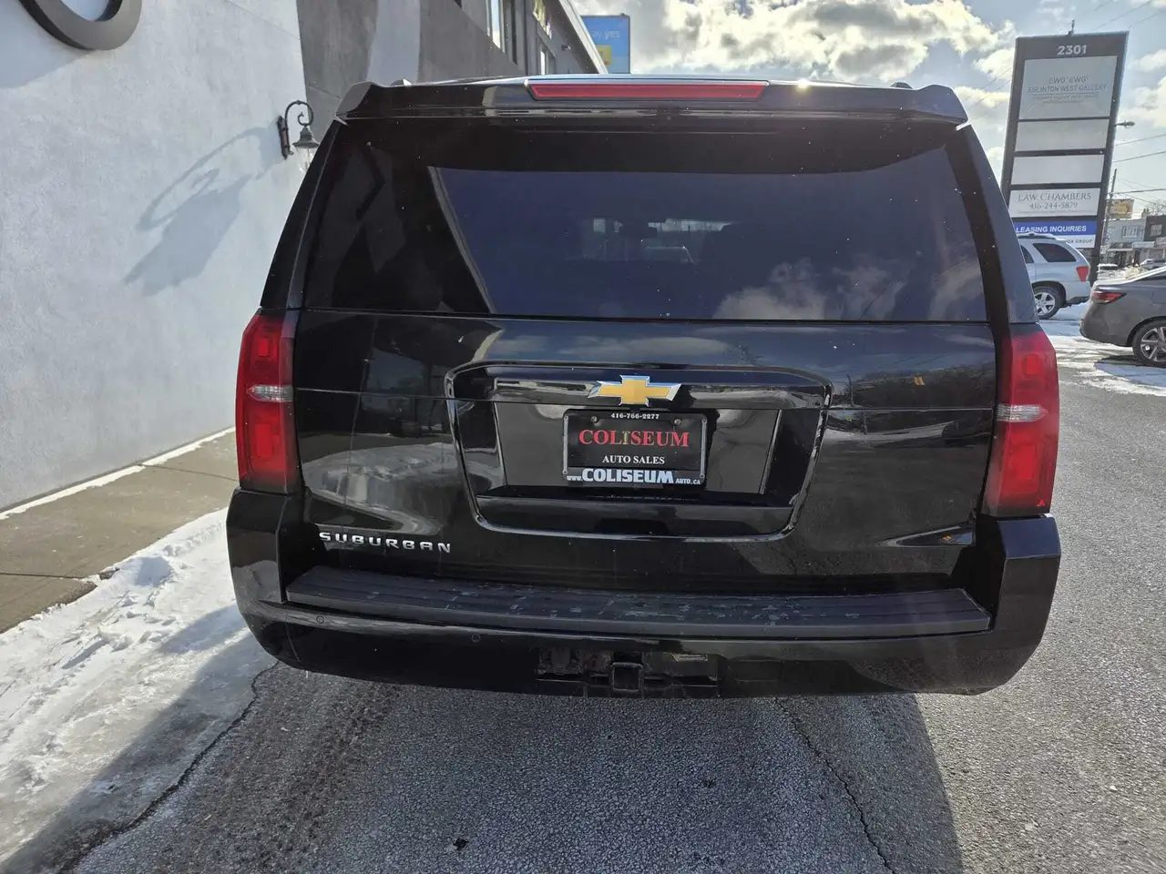 Chevrolet Suburban снимка Chevrolet Suburban