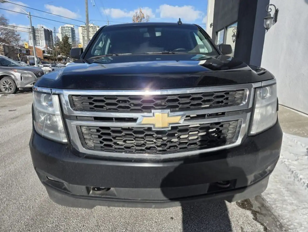 Chevrolet Suburban снимка Chevrolet Suburban